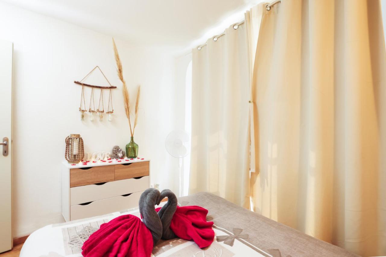 Les Bulles Medievales - Appartement Dedie Au Bien Etre Avec Spa - Netflix Et Wifi - Climatisation Каркассонн Екстер'єр фото